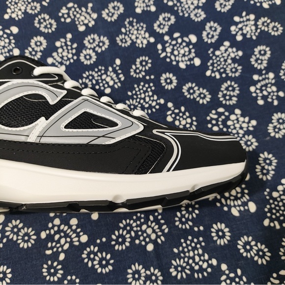 DIOR B30 Black&White Sneakers - Picture 8 of 10